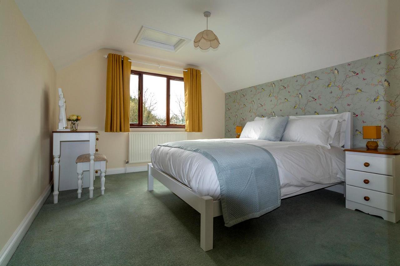Bransford Farm Fishery & B & B ภายนอก รูปภาพ