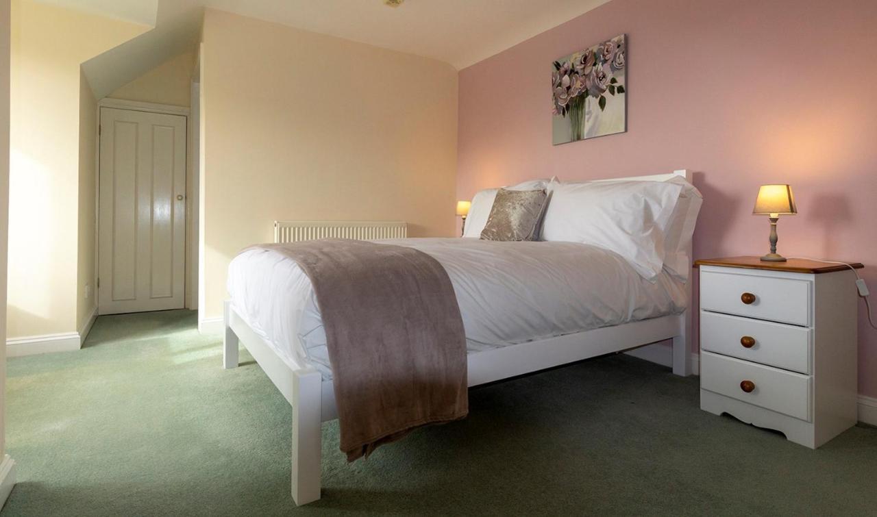 Bransford Farm Fishery & B & B ภายนอก รูปภาพ