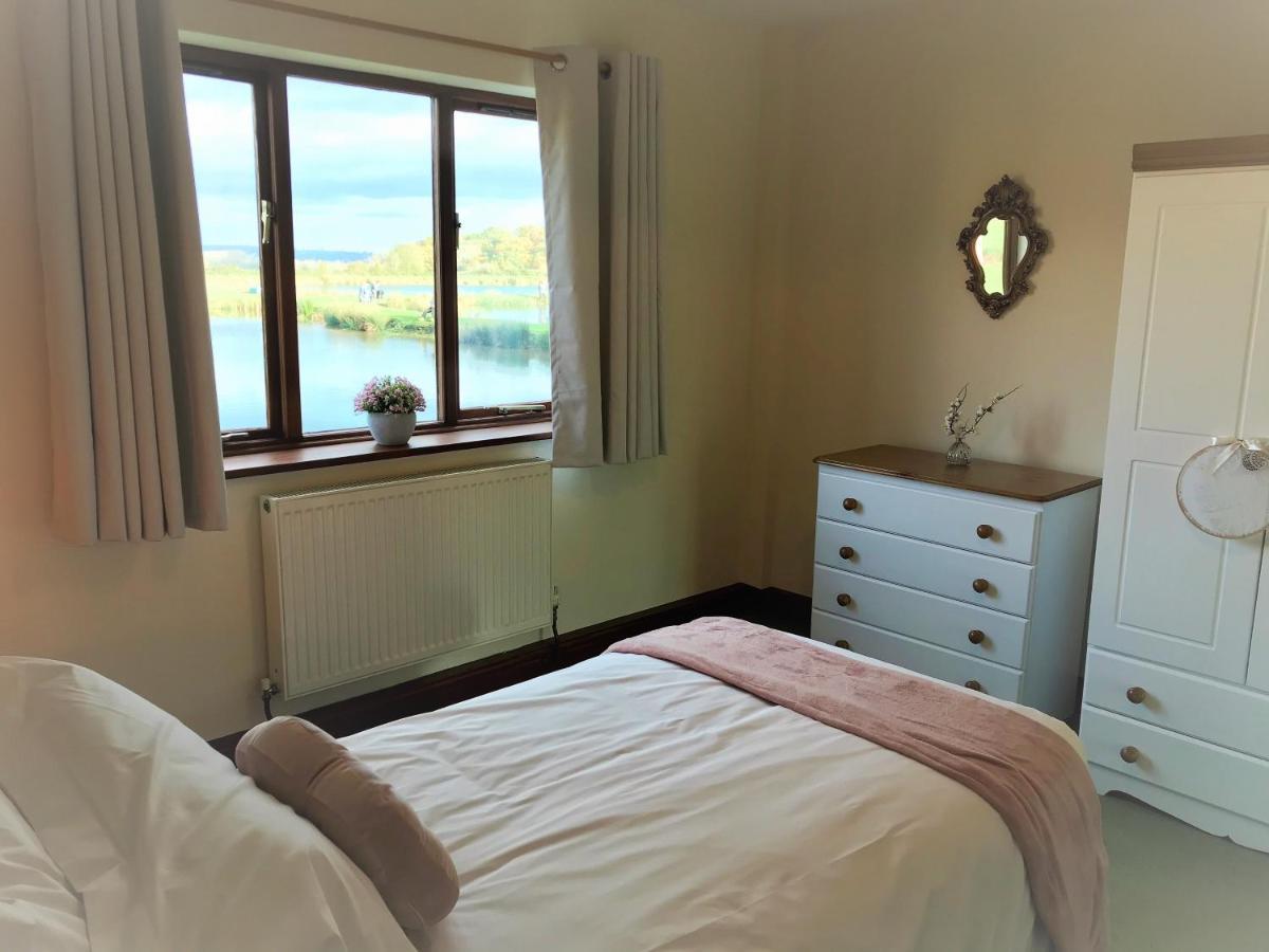 Bransford Farm Fishery & B & B ภายนอก รูปภาพ